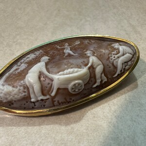 Vintage 14k Yellow Gold Cameo Pendant / Brooch, Gold Tested, Signed DiLuca of Italy image 2