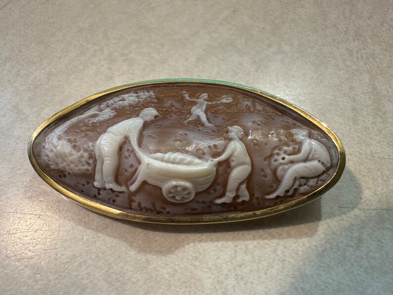 Vintage 14k Yellow Gold Cameo Pendant / Brooch, Gold Tested, Signed DiLuca of Italy image 4