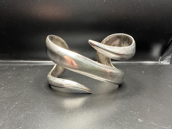 メキシカンジュエリー バングル カフ STERLING MEXICO TAXCO Taxco Mexico 925 Sterling Silver Wide Swirl Cuff Bracelet - Etsy
