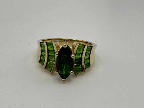 Beautiful Vintage 10K Yellow Gold Bright Green St… - image 3