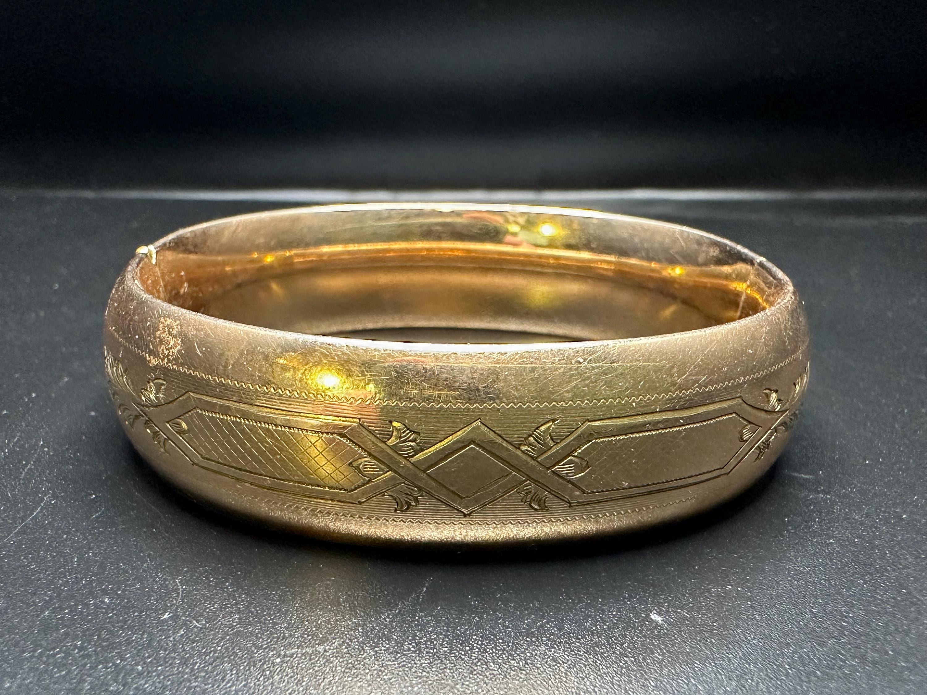 d*t様 visvim I.C.T. 22 VINTAGE BANGLE Ind Vintage or Antique 10K Yellow Gold Engraved Wide Hinged Bangle