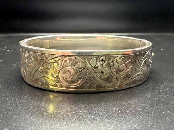 vintage silver bangle　Bracelet　バングル　925 Sterling Silver Bangle Bracelet Hecho En Mexico, Stamped Pyramid