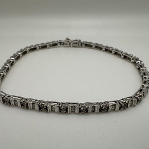 Vintage 10K White Gold Diamond Tennis Bracelet