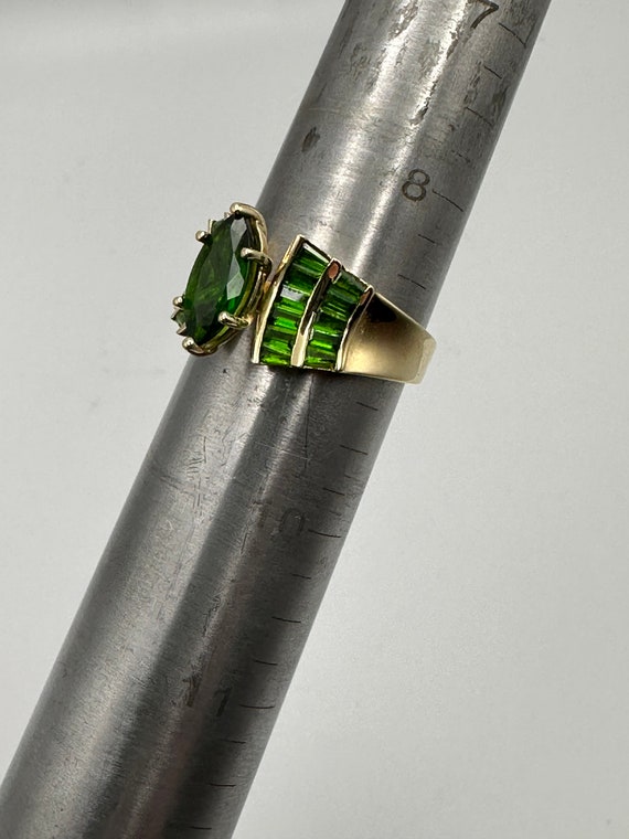 Beautiful Vintage 10K Yellow Gold Bright Green St… - image 4