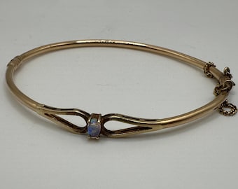 Vintage 14k Yellow Gold Opal Hinge Bangle Bracelet