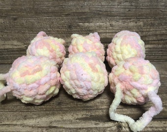 Cozy tree balls