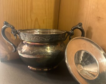 Vintage Reed & Barton Cream and Sugar Set: Classic Elegance for Your Table