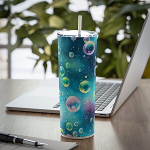 Copo de aço gráfico Bubbles com canudo, copo de 20 onças, copo personalizado, copo pessoal, presente para ela, presente para todos, caneca de 20 onças
