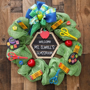 Personalized Wreath for Teacher&#39;s classroom front door, Back to School Elementary Classroom Decor, Classroom Door Hanger