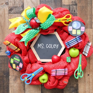 Personalized School Supply Wreath for Teacher, Back to School Classroom Decor, Unique Class Gift to Teacher, Classroom Door Hanger