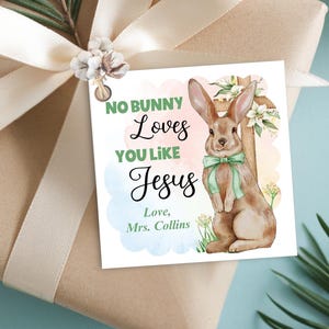 Etiqueta de regalo "Ningún conejito te ama como Jesús", etiquetas religiosas para cestas de Pascua cristianas, etiquetas de regalo de Feliz Pascua, etiquetas rellenables en PDF para dulces de Pascua