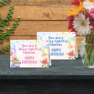 Carte de joyeux anniversaire pour professeur, voeux d'anniversaire pour professeur, carte d'anniversaire imprimable, cadeau attentionné pour professeur, carte-cadeau sur le thème des marguerites