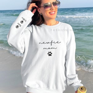 Custom Newfoundland Gifts Newfie Crewneck Dog Mom Sweatshirt Dog Mom Shirt Gildan Crewneck Sweatshirt