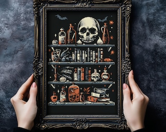 Könnte beinhalten: Ein gerahmtes Kreuzstich-Design mit einem Schädel, Zaubertrankflaschen und Büchern in Regalen. Das Design ist im Pixel-Stil gehalten, der an Videospielgrafiken erinnert.