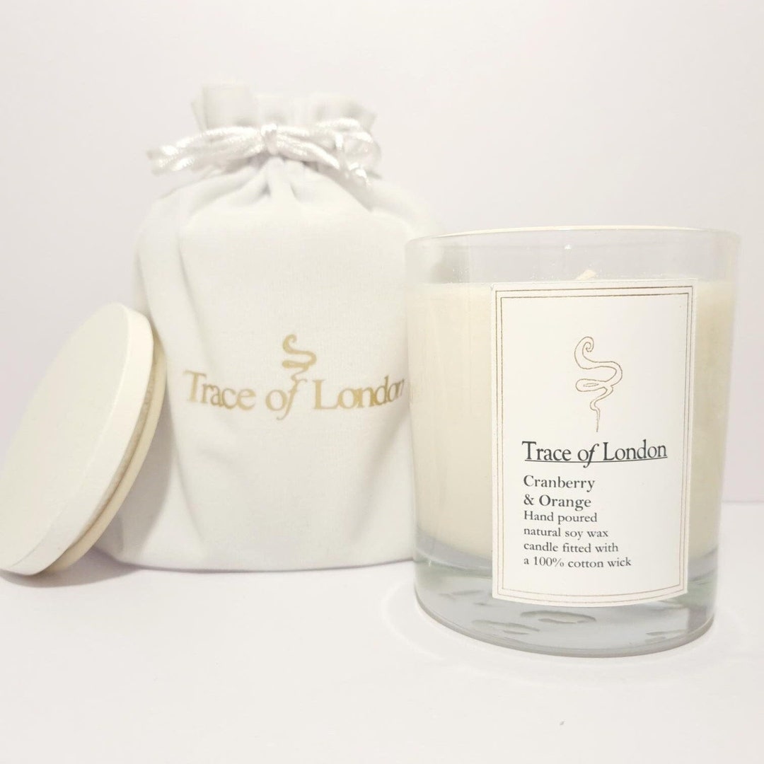 Luxury Hand Poured Natural Soy Wax Scented Candle . 30cl Candle Comes With Lid, Gift Bag and