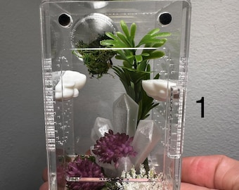 Decorated sling enclosures
