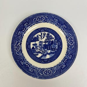 Blue Willow Dinnerware – Sparrow Lane Event Rentals - View #8