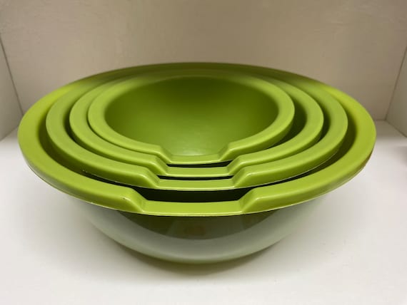 Vintage Sterilite Set of Four Avocado Green Mixing Bowls 