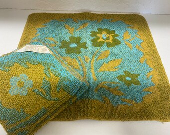 Stevens Fabrics 1960s Wash Cloths Set - Gold Green Blue Floral