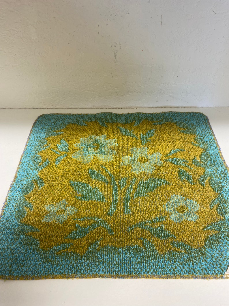 Stevens Fabrics 1960s Wash Cloths Set Gold Green Blue Floral image 3