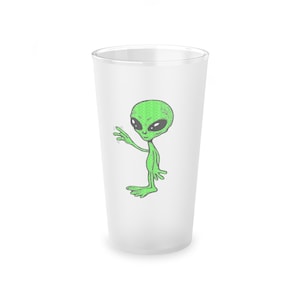 Peaceful Green Alien Extraterrestrial UFO UAP Sci-fi Outer Space 16oz Beer Wine Pint Glass