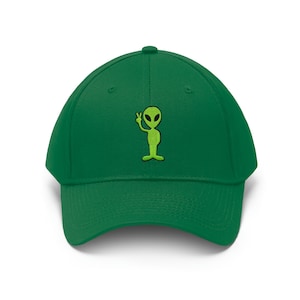 Peaceful Green Alien Embroidered Cute UFO Hat, Funny Outer Space Alien ...