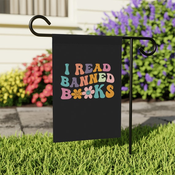 Garden & House Banner, I Read Banned Books