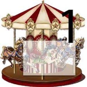 Op de afbeelding: Een vintage carrousel met een rood-wit gestreept baldakijn, houten paarden en gouden sterren. De carrousel is in beweging, de paarden gaan op en neer.