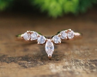 Vintage Curved Wedding Band, Pear Moissanite ring, Unique Chevron V ring, Delicate Matching ring, V Shaped ring, Art Deco Diamond ring women