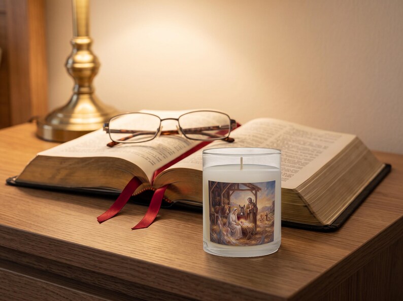Another view of Christmas glass candle