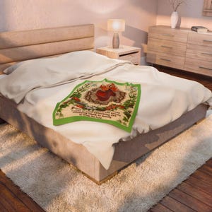 Manta de felpa de terciopelo con ilustración del Sagrado Corazón / Diseño de estampa religiosa antigua / Diseño devocional religioso imagen 5