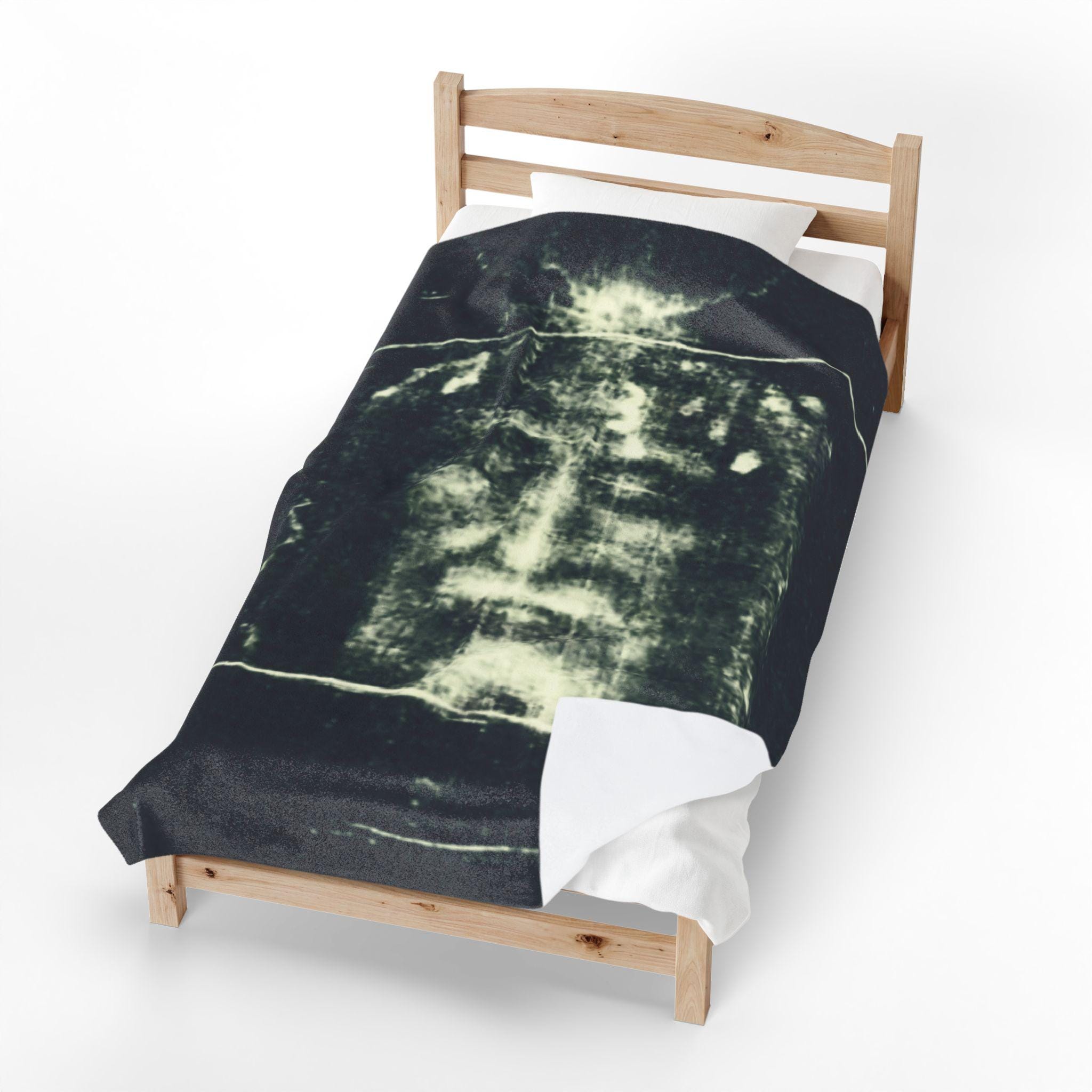 Shroud of Turin Blanket, Holy Face of Jesus Catholic Throw, Devotional Gift for Catholic Home or Prayer Room
