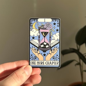 One More Chapter Tarot Sticker, Book Obsessed, Bookish Sticker, süßer Leseaufkleber, Book Lovers Collective, Kindle Sticker