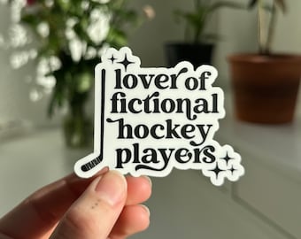 Liefhebber van fictieve hockeyspelers sticker, sportromantiek tijdperk, leesgrage sticker, lezersticker, hockeyromantiek trope, boekenliefhebbers collectief
