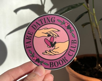 Naklejka Fake Dating Book Club, Naklejka Bookish, Miłośnicy książek Collective, Słodka naklejka Kindle, Tropes książek, Naklejka czytelnika romansów
