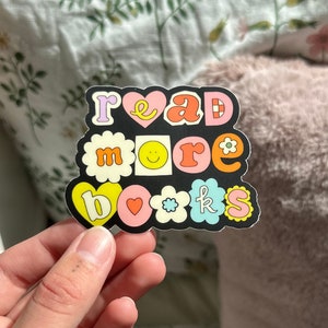 Leer más pegatina de libros, pegatina de libro, pegatina de lector, pegatina linda de Kindle, leer más arte de libros, pegatina de libro, colectivo de amantes de los libros