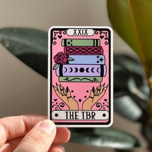 L'autocollant de carte de tarot TBR, TBR sans fin, autocollant livresque, autocollant de livre mignon, autocollant Kindle, liste à lire, amoureux des livres Sticker