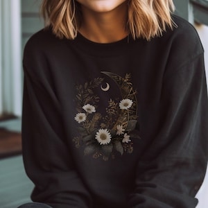 Sudadera Celestial, camisa Sol y Luna, Fase de Luna Dorada, top Floral Moon, camisa de cristal, top Witchy, sudadera Boho, regalo para ella