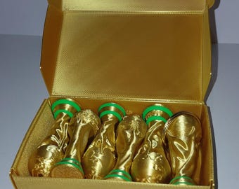 FIFA World Cup Trophy Keychain Replica Box w/ 6 keychains