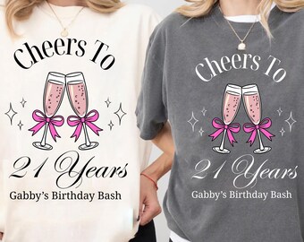 Personalisiertes 21. Geburtstags-Shirt, Benutzerdefinierte 21. Geburtstagsgeschenk, 21. Geburtstag Geschenke für Mädchen, Prost auf 21 Jahre Shirt, Geburtstagsfeier-T-Shirt