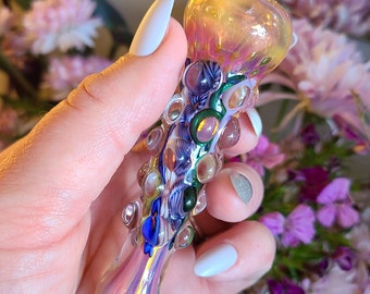 Pipe en verre Inside Out Bumpy Chillum One Hitter, avec des options Milli disponibles