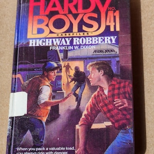 Hardy Boys Casefiles #41 Highway Robbery Franklin W Dixon HardBack Book [D-22]