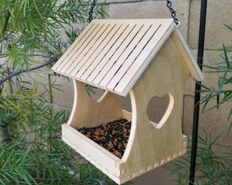 Bird Feeder, Bird House, Bird Seed, Birds, Animals, Outdoor Gardening, Home & Living, Backyard, Yard decor, Pets