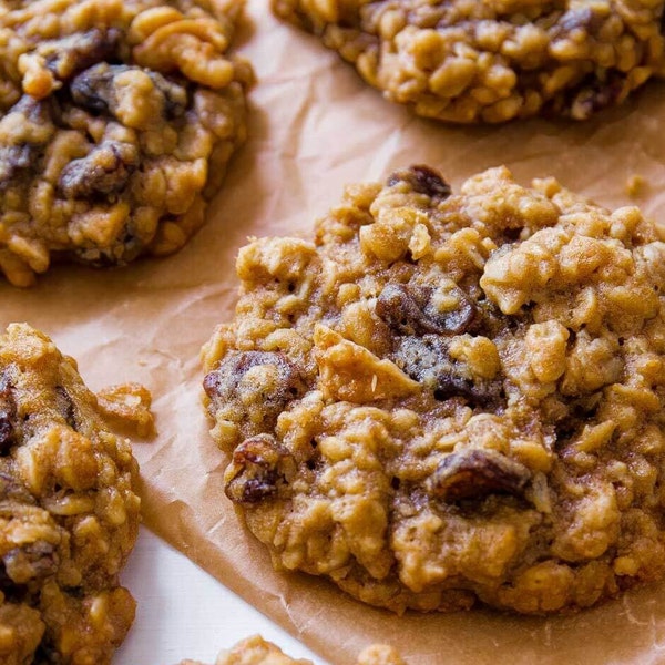 Oatmeal Raisin Cookies