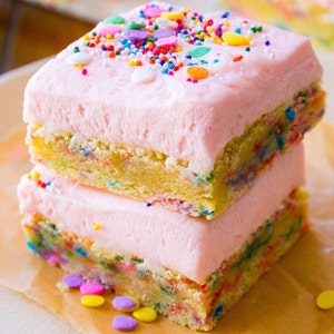 Frosted Sugar Cookie Bars