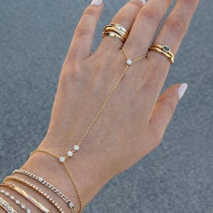 Pulsera de cadena de oro con circonitas cúbicas | Arnés de acero inoxidable | Joyería minimalista, resistente al agua, estilo parisino