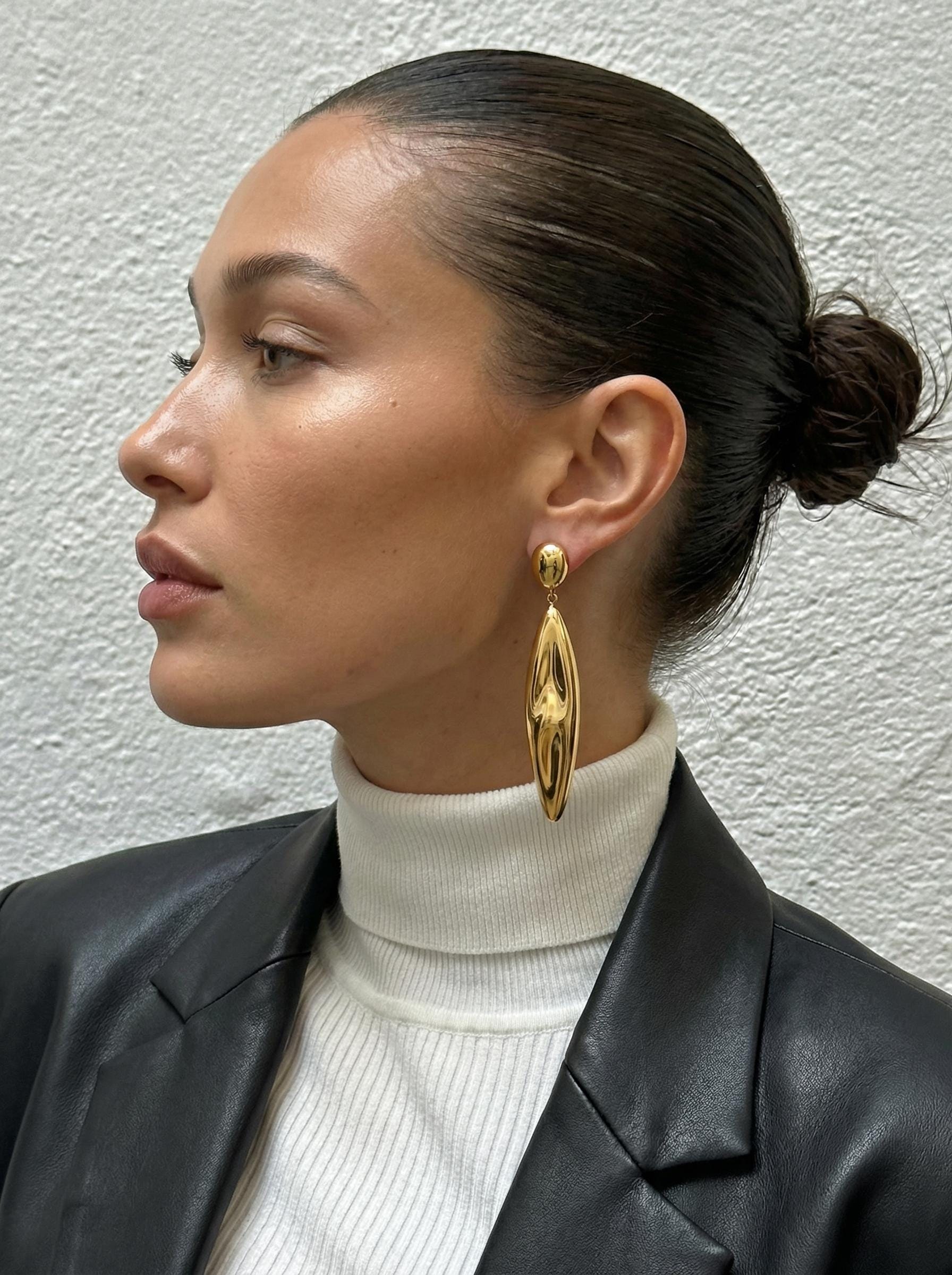 Bottega veneta earrings - Etsy 日本