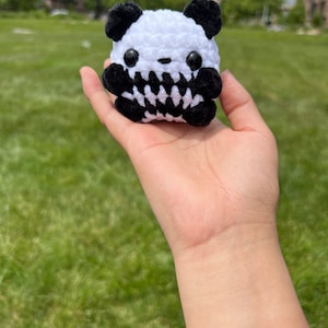 Pocket panda free crochet pattern image 3