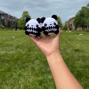 Pocket panda free crochet pattern image 5