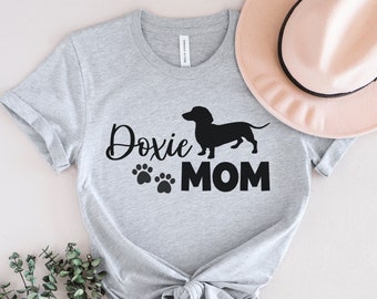 Dachshund Shirt, Dachshund Mom, Dachshund Lover Gift, Dachshund Gift, Dachshund Tshirt, Gifts for Dachshund Lovers
